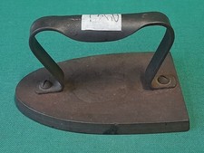 ANTICO FERRO DA STIRO CON