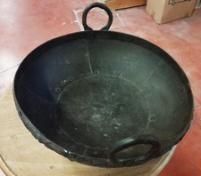 Vecchio Braciere in Ferro Borchiato Diam 40 cm