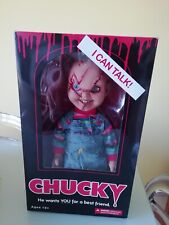 Action figure parlante Chucky Bambola Assassina Child's Play talking 40 cm Mezco