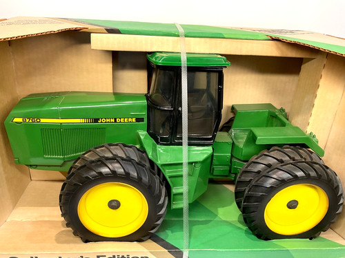 Trattore agricolo articolato