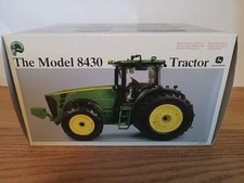 Trattore ERTL Precision Serie