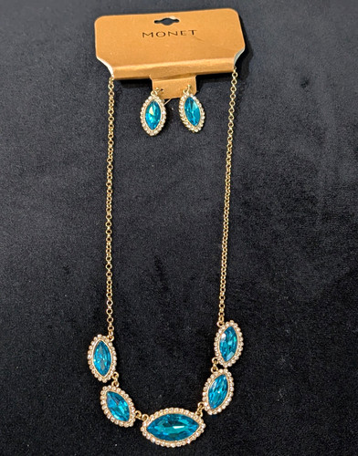 Set gioielli collana - , e