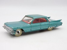 Dinky Toys Cadillac 62 147 1/43 vintage die cast model