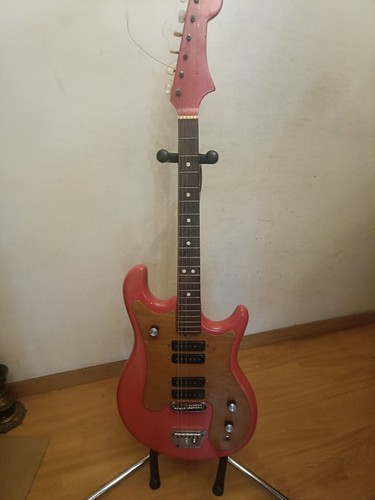 Rara chitarra elettrica - chitarra,