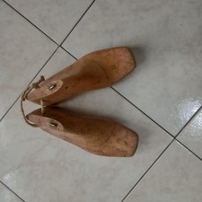coppia di vecchie forme in