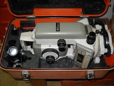 Nikon NST-10CHG Total Station modello giapponese Japan usato calibrato 2025 con prisma