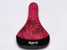 sedili mafia colore rosso con