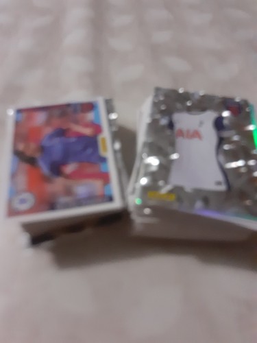 Vendo scambio figurine - e,