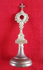 ostensorio in bronzo dorato con piedistallo in lamierino altezza 14 cm