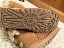 NUOVI STIVALI IMPERMEABILI UGG