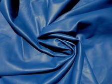 Pelle Di Agnello Blu Reale