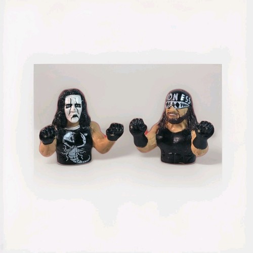 Wcw 1999 finger puppet - wcw,