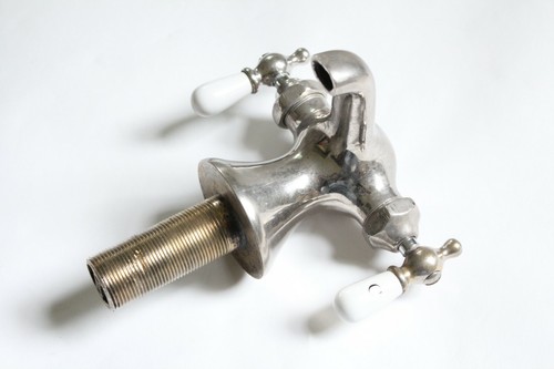 Antico rubinetto miscelatore - antico,