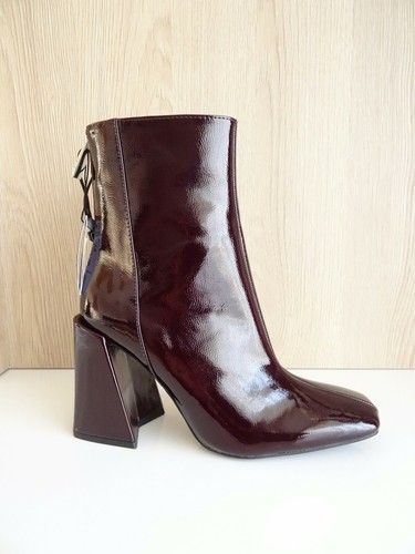 Zara stivaletti bordeaux tacco - zara,