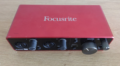 Focusrite scarlett 2i2 3nd - ,