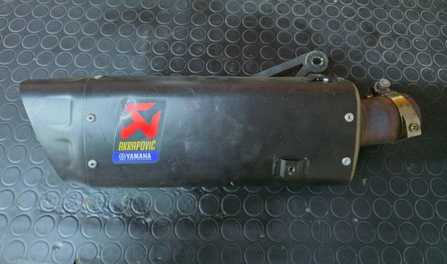Terminale scarico akrapovic