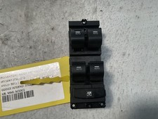 PULSANTIERA ANTERIORE SINISTRA PER HYUNDAI i40 Serie (CW) (11) 93570-3Z000 (11>