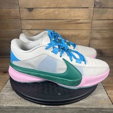 Nike Men's Size 10 Zoom Freak