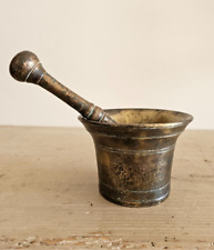 Antico mortaio e pestello in bronzo della fine del XVII° secolo