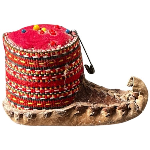 Mocassino vintage pincushion - mocassino,
