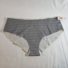 Victoria's Secret No Show Sexy