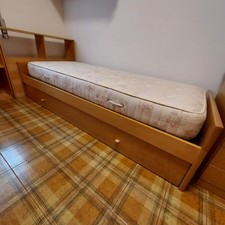 letto singolo con letto