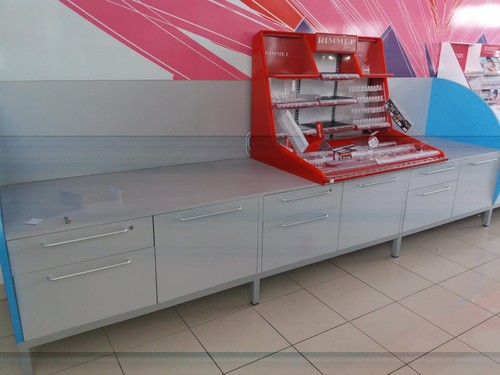Mobili per negozio ufficio - mobili,