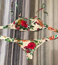 Bikini donna elegante 