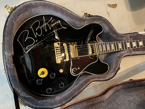 King signed gibson - b.b.,