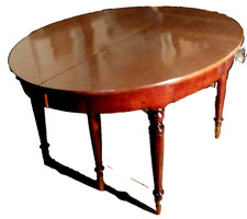 TAVOLO OVALE DA SALA