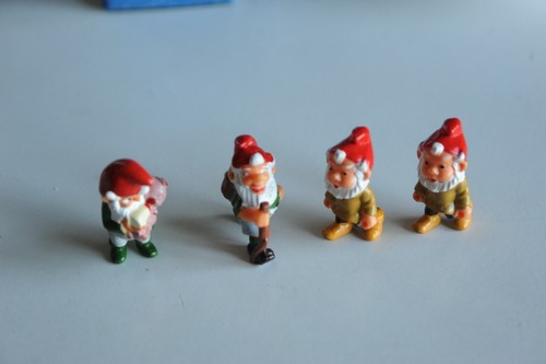 Set sorpresine kinder 4 - -,