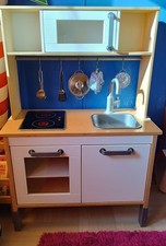 cucina Ikea in legno per bambini