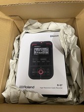 Roland R-07 nero pratico