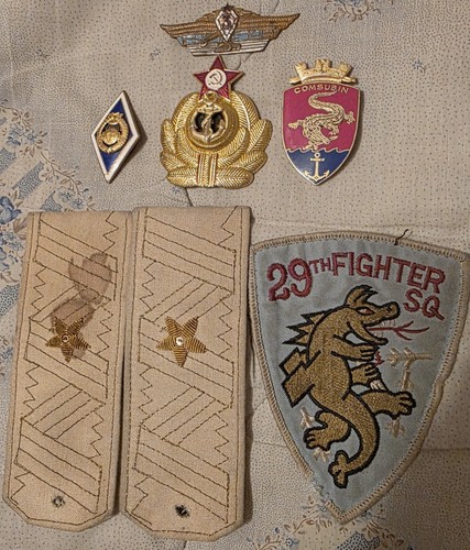 Lotto distintivi militari - lotto,