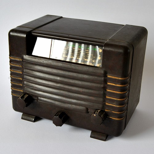 Piccola radio valvole - radio, a