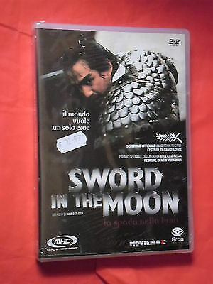 Sword the moon - in,