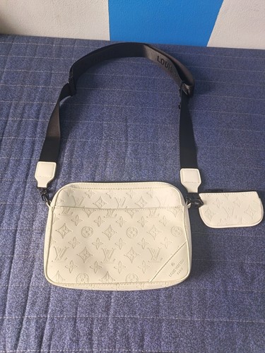 Pochette bianca con tracolla - bianca,
