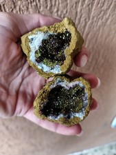 Minerali ** GEODE DI QUARZI