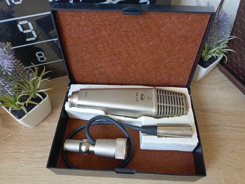 Microfono condensatore - a,