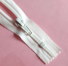 Zip bianco puro taglia 5