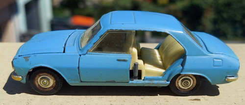Peugeot 504 dinky toys - dinky,