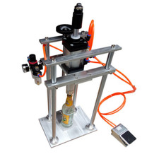 Tappatrice semiautomatica