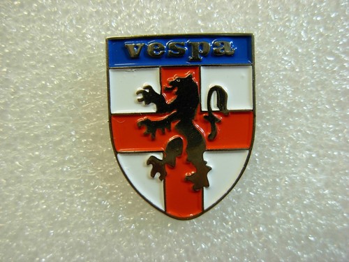 Vespa england shield pin - vespa,