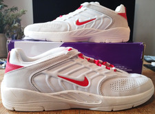 NIKE SB VERTEBRAE 44/10 -