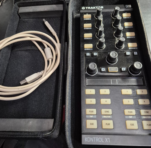 Native instruments traktor - instruments,