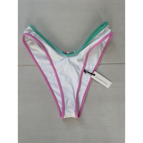 Lovers friends swim women - friends,