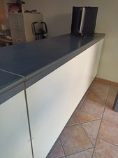 bancone negozio usato.  fatto su misura cole bianco e bleu