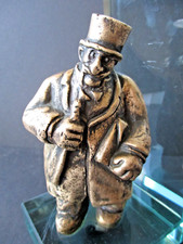 Franz Borghese scultura in bronzo uomo con cilindro bastone cartella fermalibri