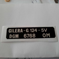 TARGHETTA o ADESIVO DI OMOLOGAZIONE RICAMBIO GILERA  124 / G 124-5V MAI USATO