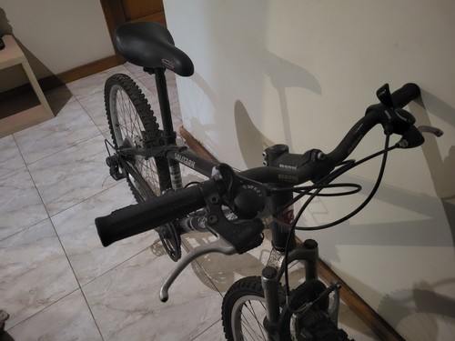 Bicicleta montanha - de, (btt)